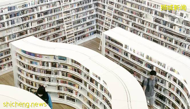 新加坡政府宣布：公共圖書館將放寬人數限制，客容量上調至50%