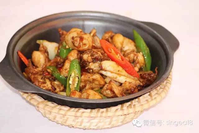 這個周末，讓這一道萬年石鍋魚治愈你