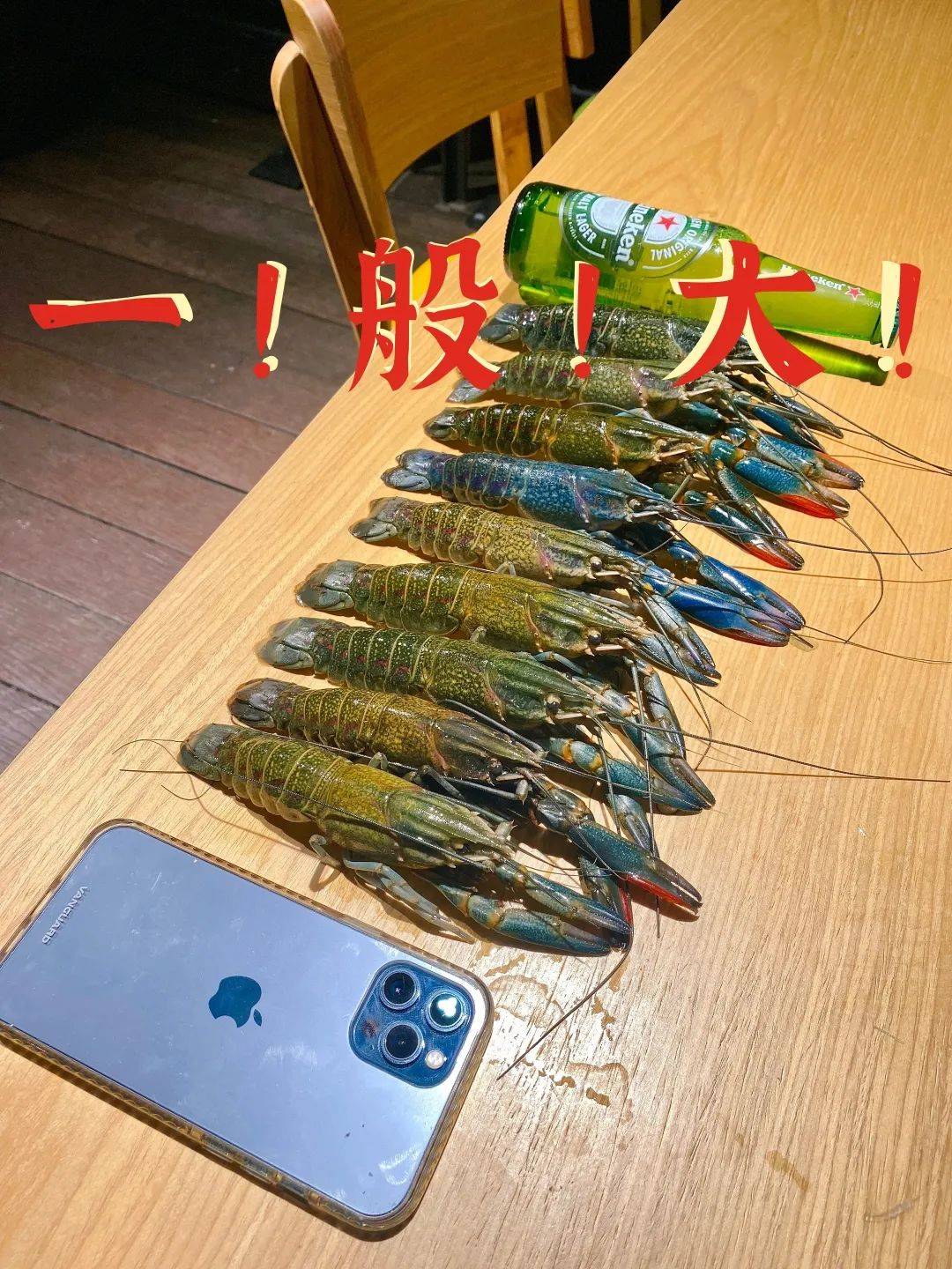 狮城夜宵新根据地!在Boat Quay河畔享受每日鲜捞烤鱼,实现小龙虾自由