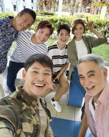 指自身嗜賭經曆被“抄襲” 王雷要討“版權費”