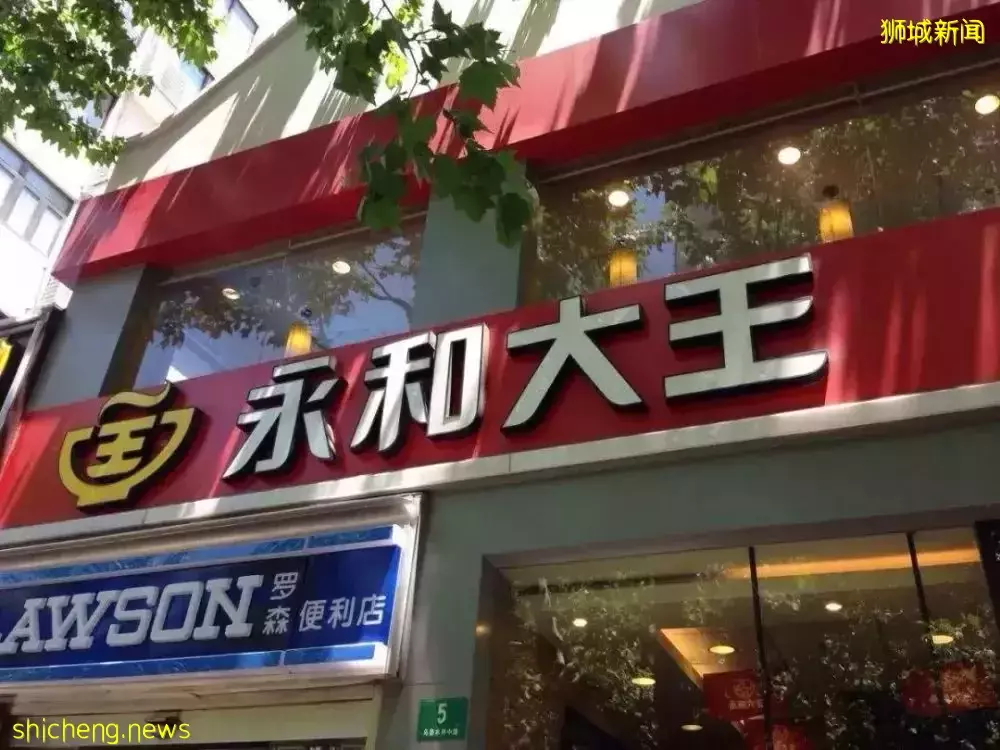 虐哭肯德基、吊打麦当劳!它才是新加坡炸鸡界顶流