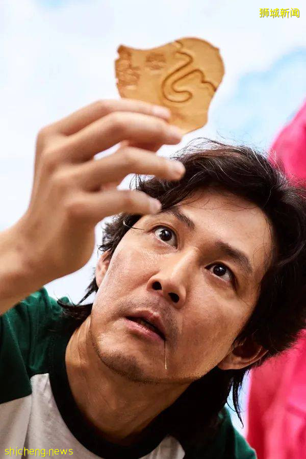 实拍一群新加坡小孩在玩《鱿鱼游戏》!连台词都会背