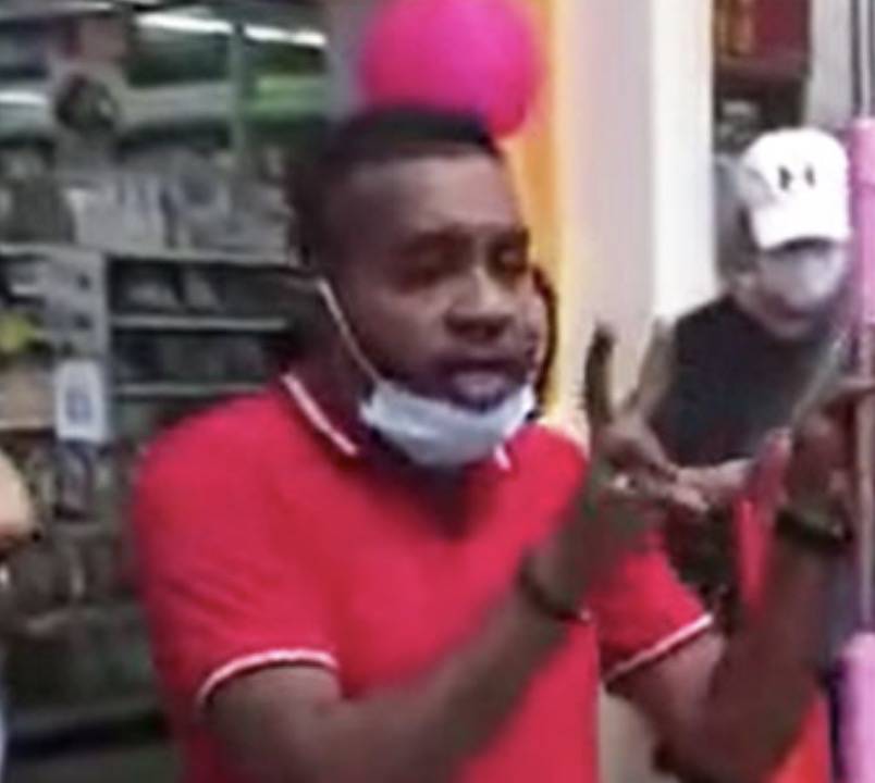 驚呆！印度小哥在新加坡街頭狂飙中文、福建話！網友跪了：比我說得好多了