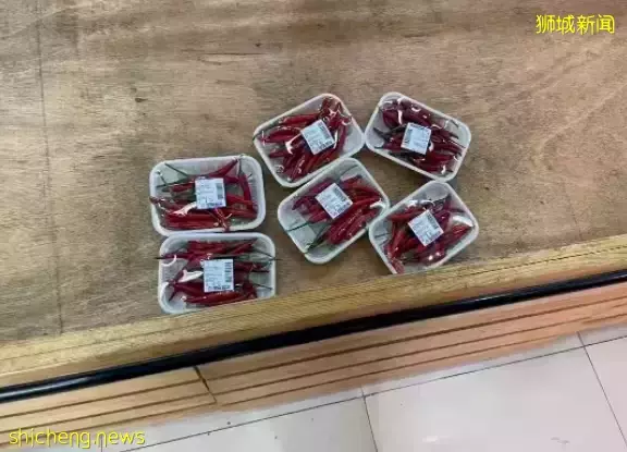 李显龙总理发声,挺中国防疫!上海的新加坡人晒冰箱,这些岛上阿姨曾囤出一个超市