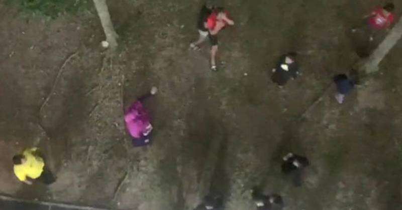 在别人婚礼上喧闹 清洁工兄弟被痛殴