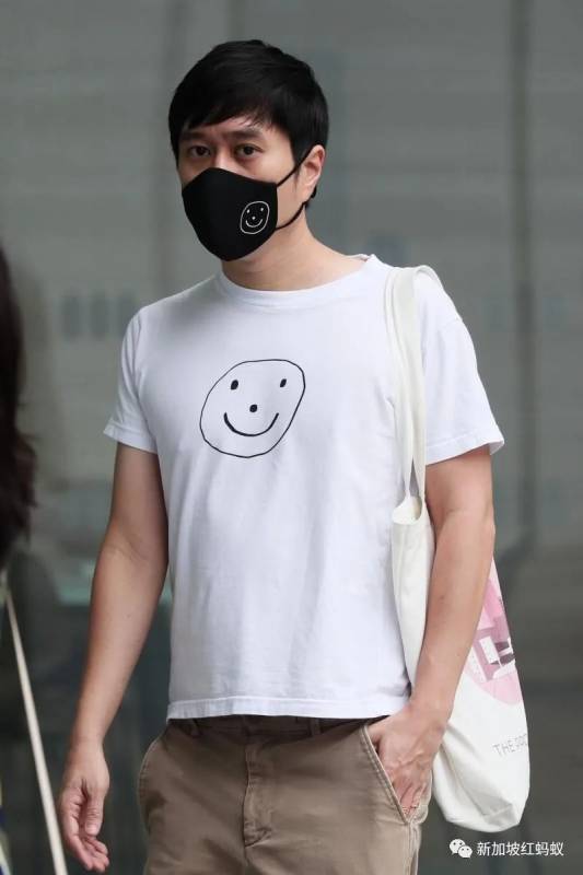 一个人的抗议:上了法庭也上了国际大报