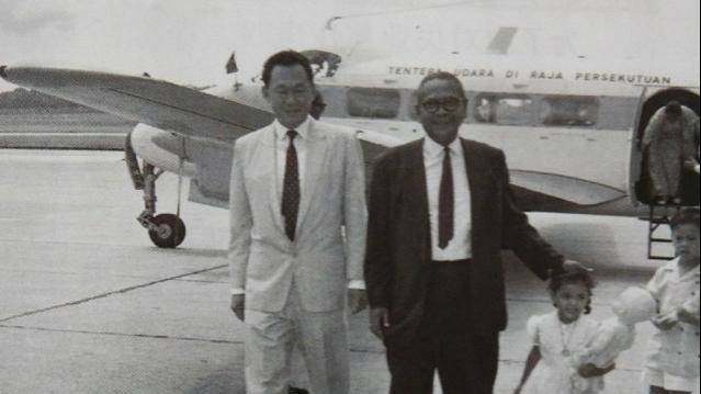 新加坡:难分难解的血与泪