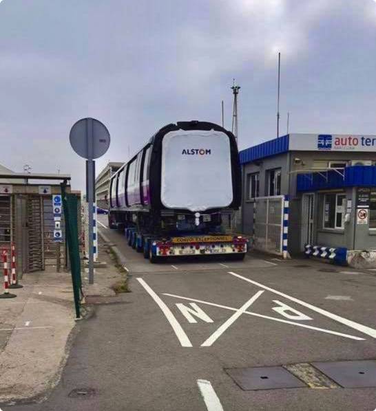 新的紫色地铁东北线从西班牙抵达，将会在2024年开始运营 