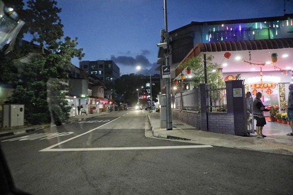 流莺转移阵地避取缔 芽笼红灯区没落了