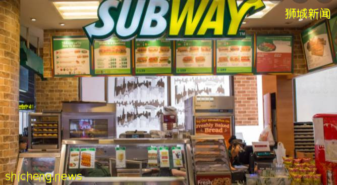 確診一周翻25倍！新加坡已有8所學校、30間巴刹中招！部長：沒打疫苗少出門