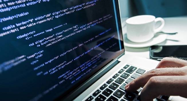 “中國留學生是間諜？！” 英國也開始跟風美國，留學生怎麽那麽難