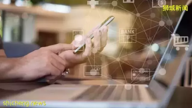 调查：更多年长者开始使用网上银行服务