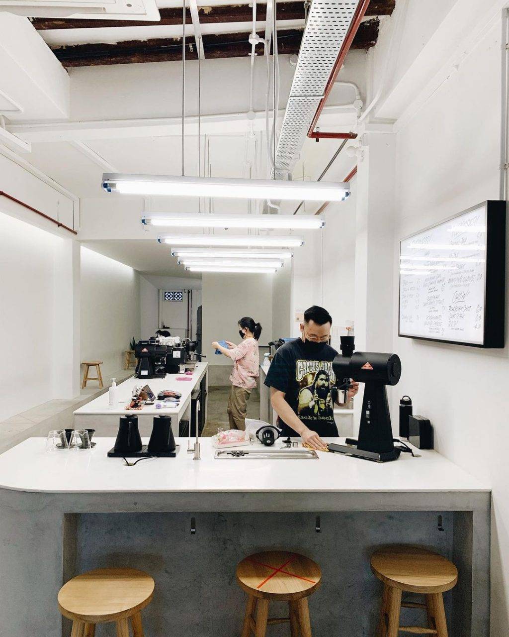 新加坡最“簡陋”咖啡館☕️ 極簡工業風“Double Up Coffee”回頭率一百分💯 簡約卻不簡單