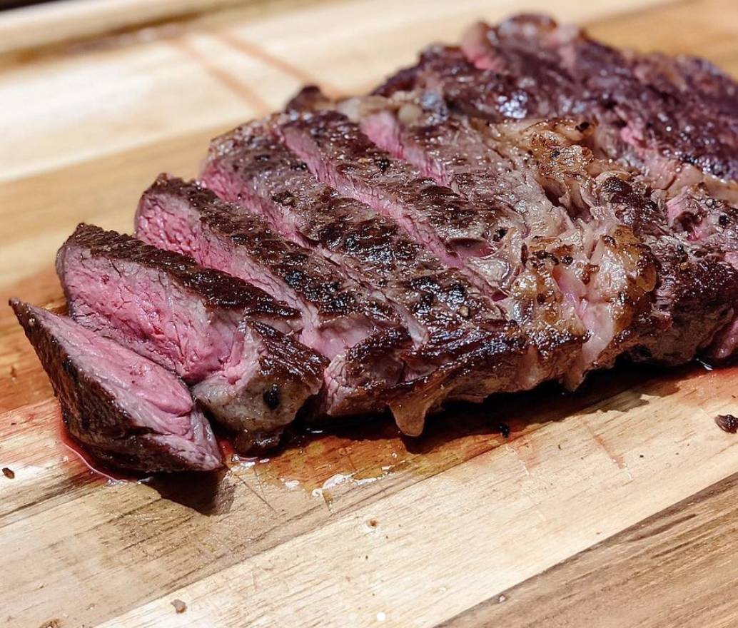 林俊杰回到新加坡过年啦！还在滨海湾骑车遛圈