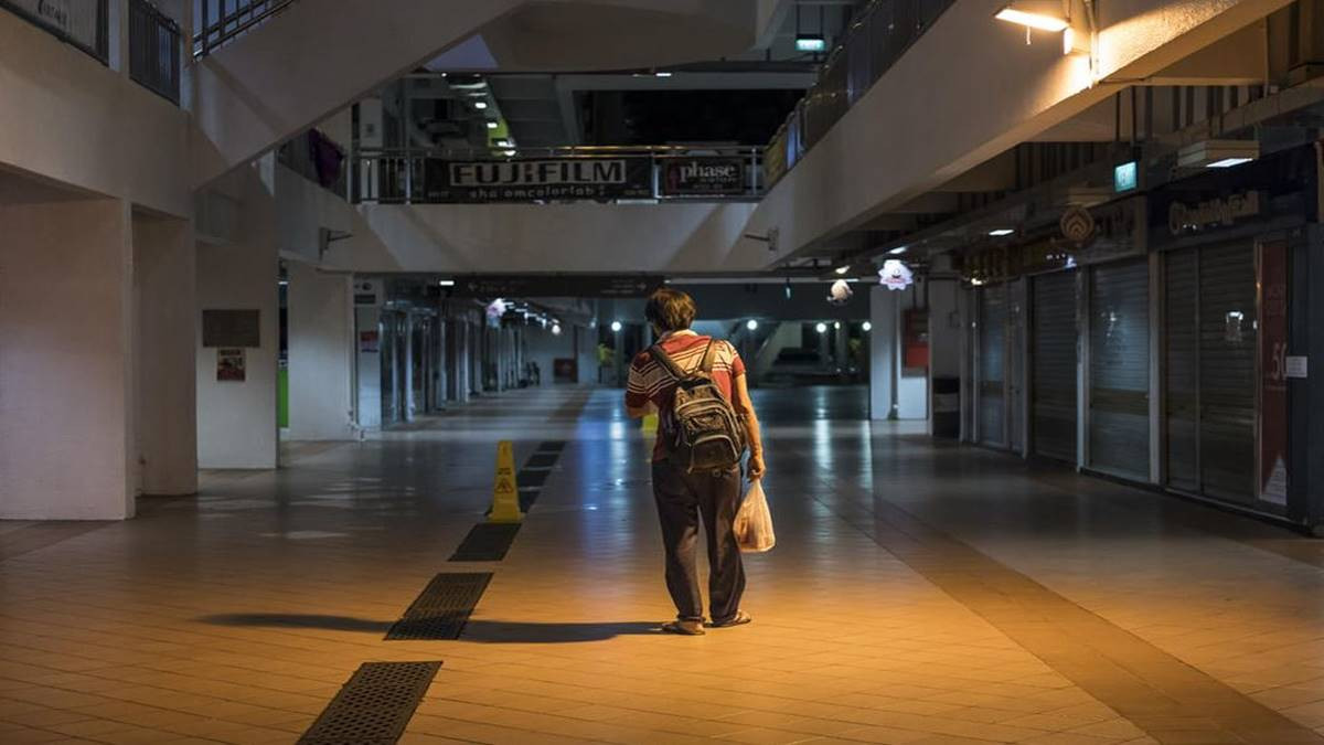 这是我自己的选择，大马女子说在新加坡能睡得特别熟