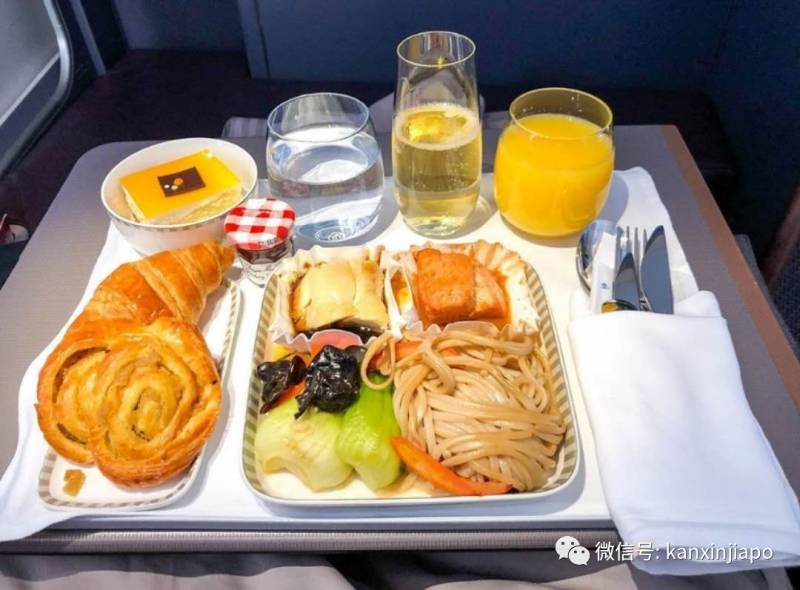 新航机上餐厅900个位子午夜开卖,半小时竟一扫而空