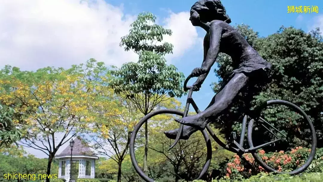 隐藏在葱葱绿树里!新加坡闹市区有个网红景点,百年前竟是大使馆