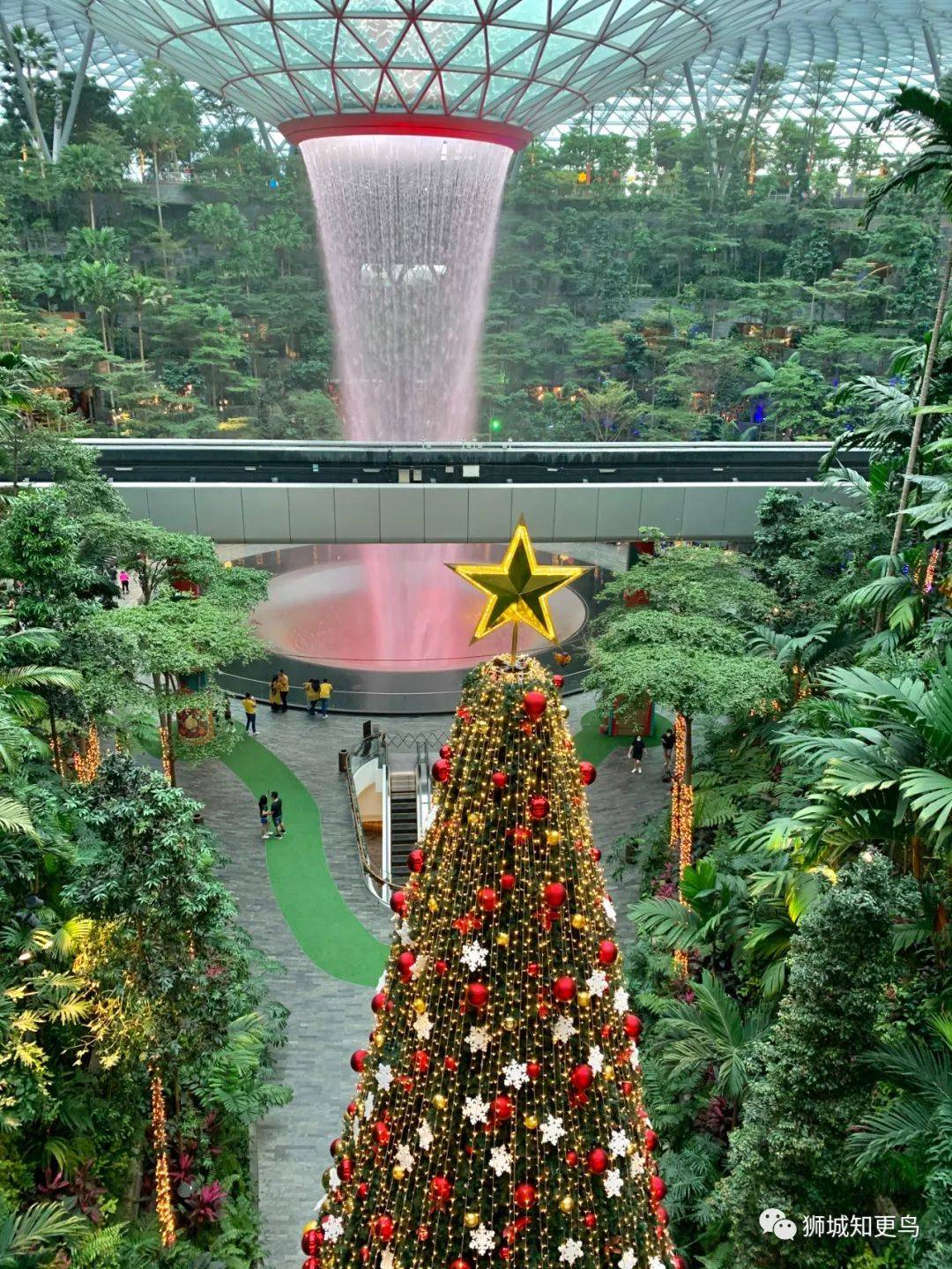 泡泡瑪特自動售賣機來新加坡啦,遍布全島多家商場