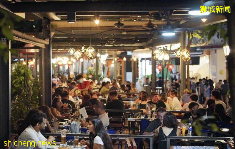 經濟慘淡？新加坡600餐飲業者寫信求助！部長：預計年底或能旅行