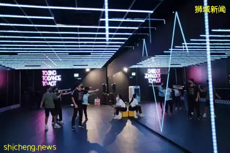 烏節路又一新商場開業！賽博朋克風！快來打卡網紅甜品、屋頂酒吧