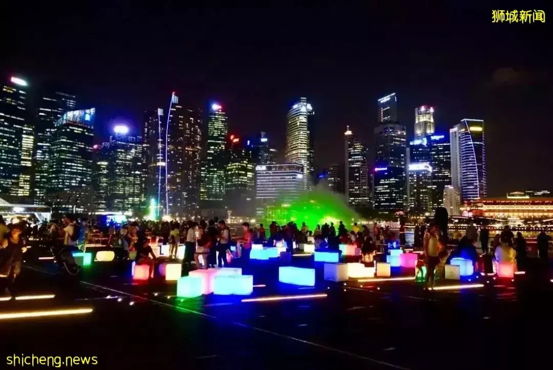 新加坡iLight灯光艺术节强势回归!光影交错,炫彩夺目
