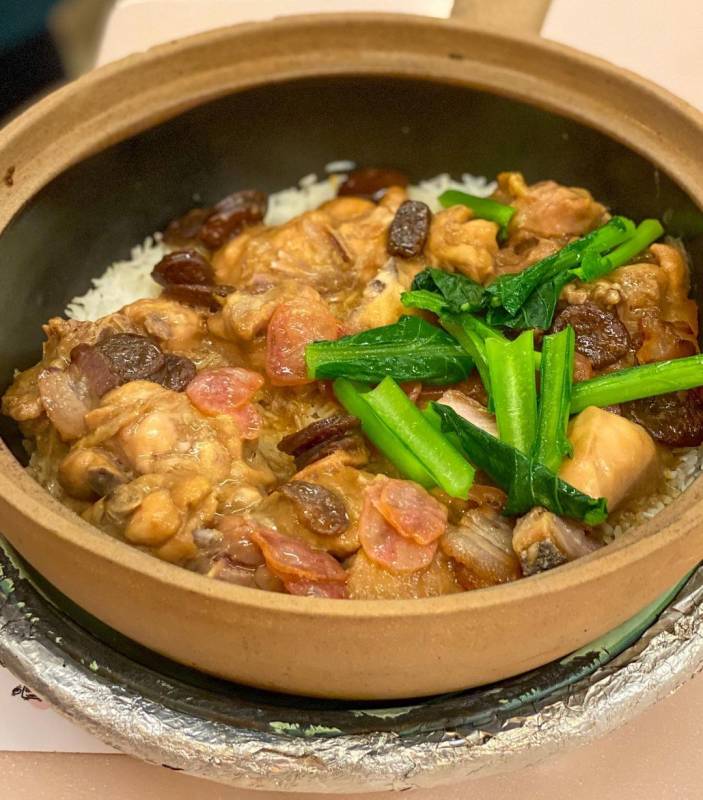 骨灰級吃貨推薦！盤點新加坡13家人氣砂煲飯 · 鹹香入味，真材實料 · 一口撩倒你的胃