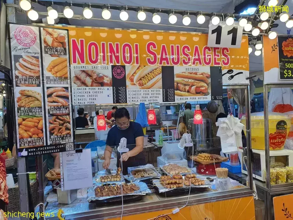 大巴窑的居民看过来!Courts前面的夜市已开始了~近40个摊位打造美食街,吃喝玩乐全都有👍