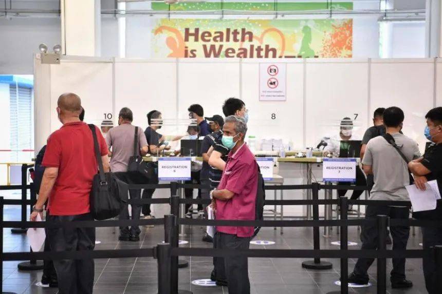 前天!新加坡地铁巴士职员开始接种!最新疫苗副作用和有效性曝光