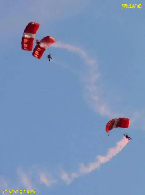 國慶主題“齊心協力，堅毅前行”，紅獅跳傘隊再次走入鄰裏