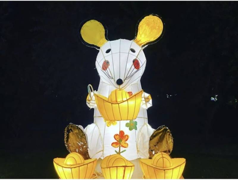 新加坡濱海灣花燈展PK中國周莊中秋燈會，你更pick誰