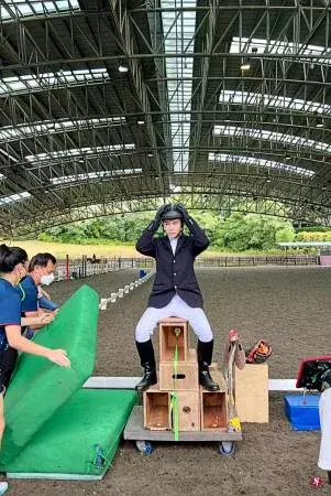 新中合拍新剧 狮城取景 王冠逸随时“切换口音” 