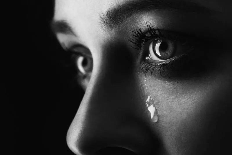 新加坡已婚男與小三分手後,求複合不成,竟曝光其裸照