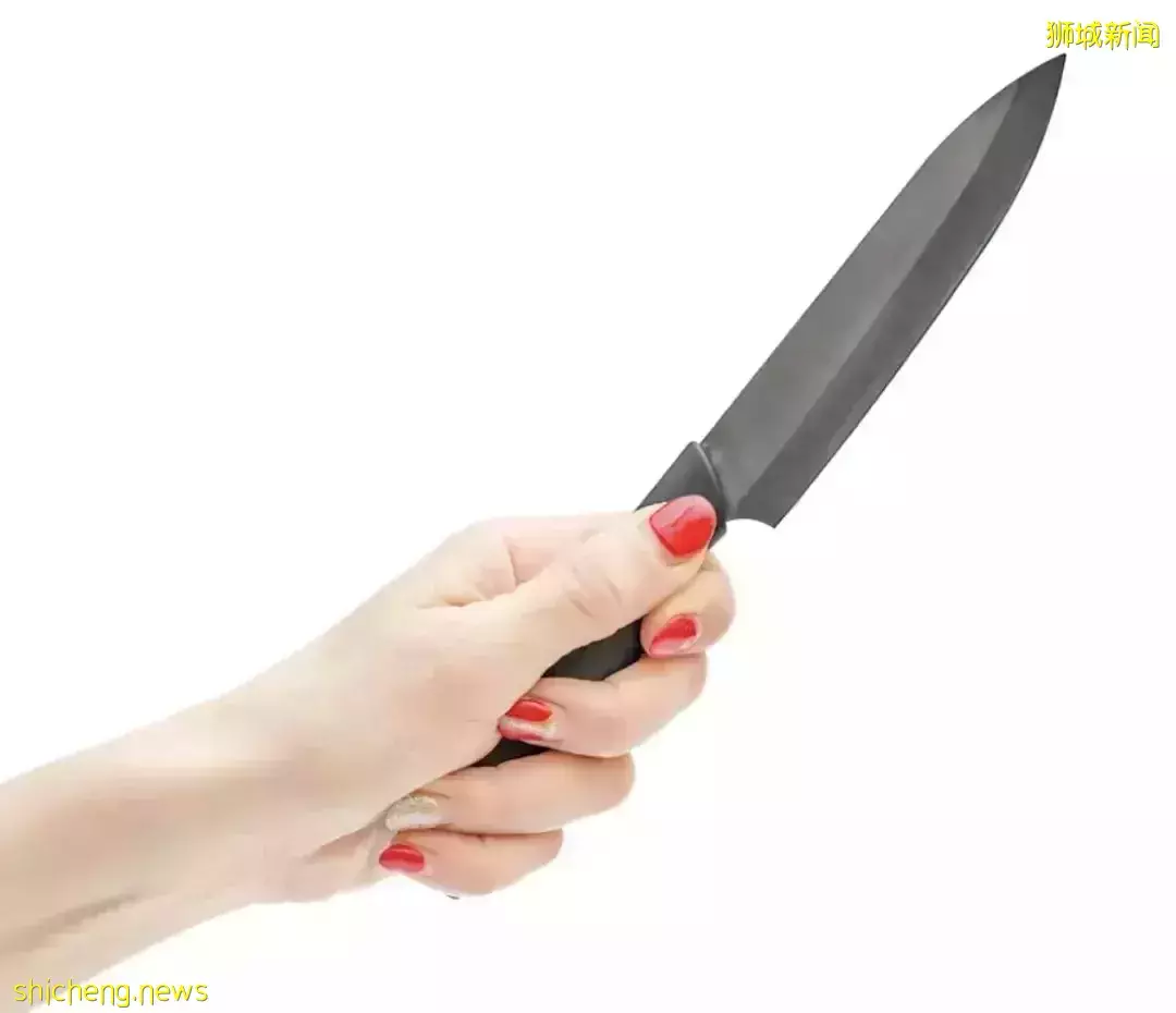 這個中國籍已婚女，因爭風吃醋，在新加坡拿菜刀捅“男朋友”