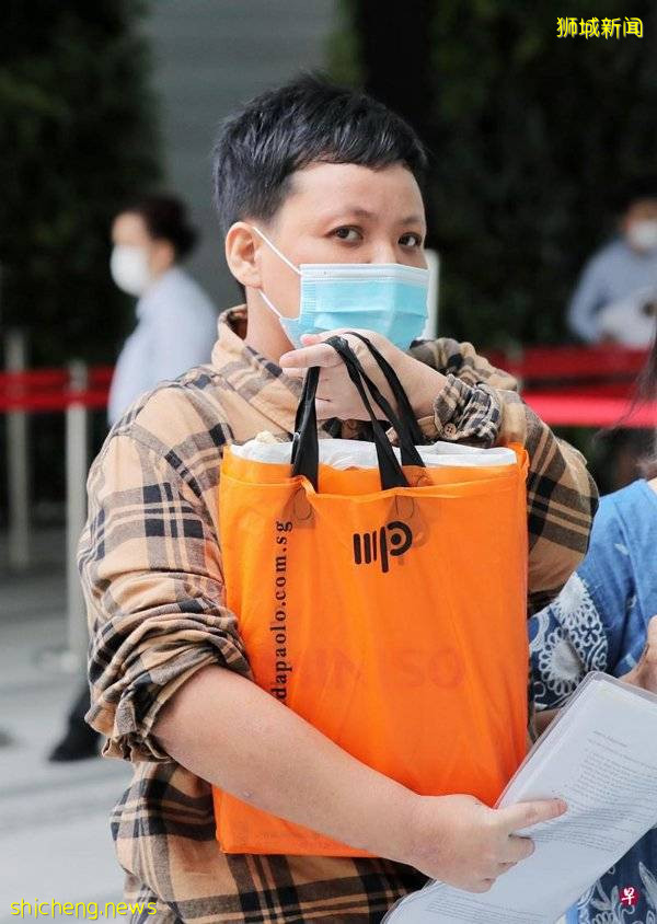 咒罵KFC經理“全家死” 口水嫂判9個月緩刑監視