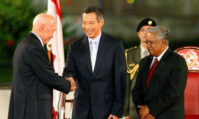 新加坡国父李光耀一族,高智商的祖孙三代,无人可敌的学霸之家