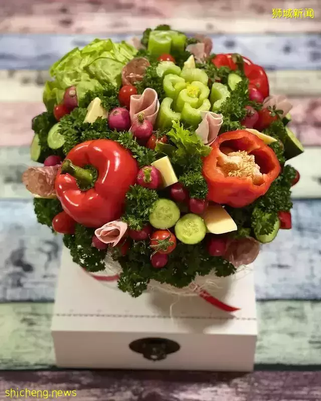 买花不再浪费钱!100%可食用的花束,结合水果+坚果+干果+甜食等材料,全岛首创💐