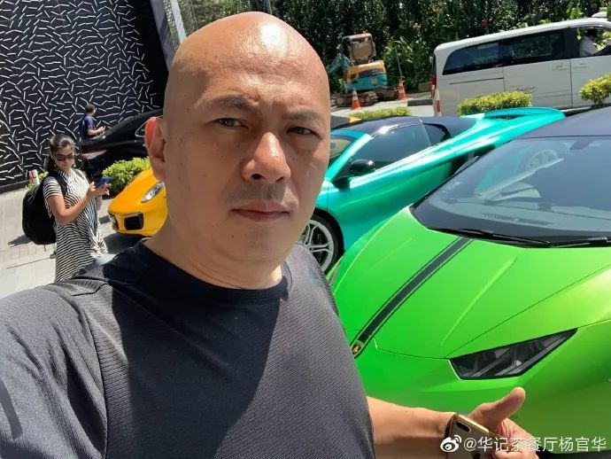 在新加坡撑港警的香港茶餐厅老板，现在怎么样了？