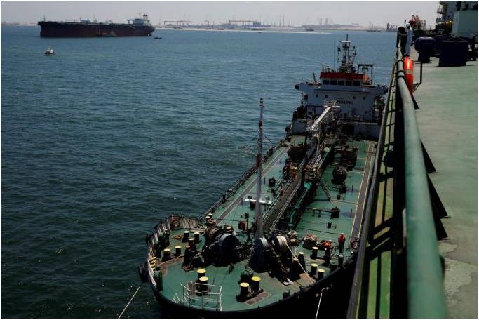 無底洞！新加坡"燃油大王"被債務淹沒! 賣完碼頭賣船舶!...150艘, 賣三分之一了