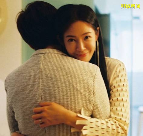 刘子绚抱老公放闪  “谢谢你给我一个家”