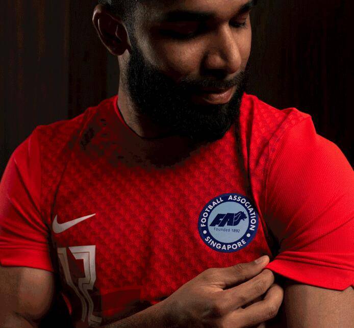 “对号”发布新加坡国家足球队新球衣,领口国旗设计超赞