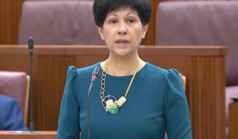 憑什麽？同樣的條件他在新加坡PR剛獲批，僅用4個多月