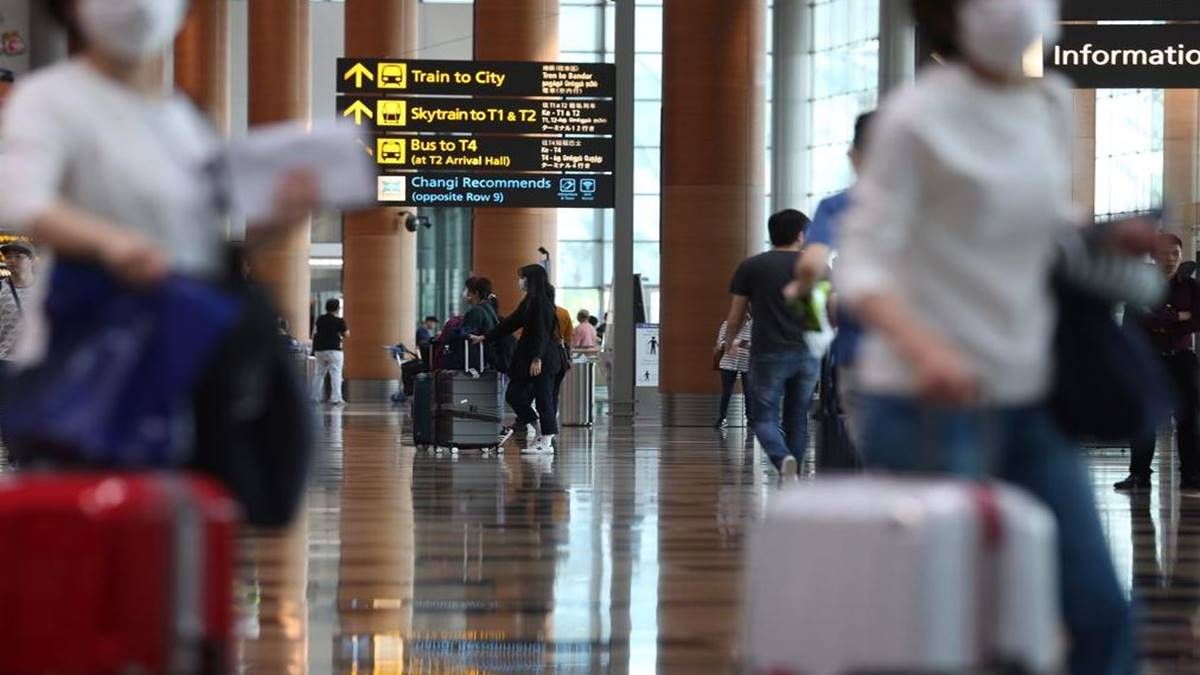 新加坡正在考慮放寬旅行限制,但只限于接種疫苗的人