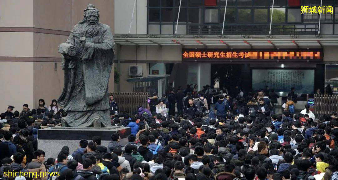 专科毕业一年就获硕士文凭?坐火箭晋升学历的新加坡专升硕