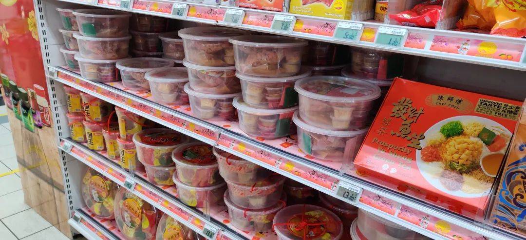 实拍!前晚,新加坡牛车水到处人从众𠈌!这9个地方过年还开门