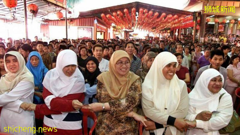 当宗教遇上疫情,新加坡的选择是