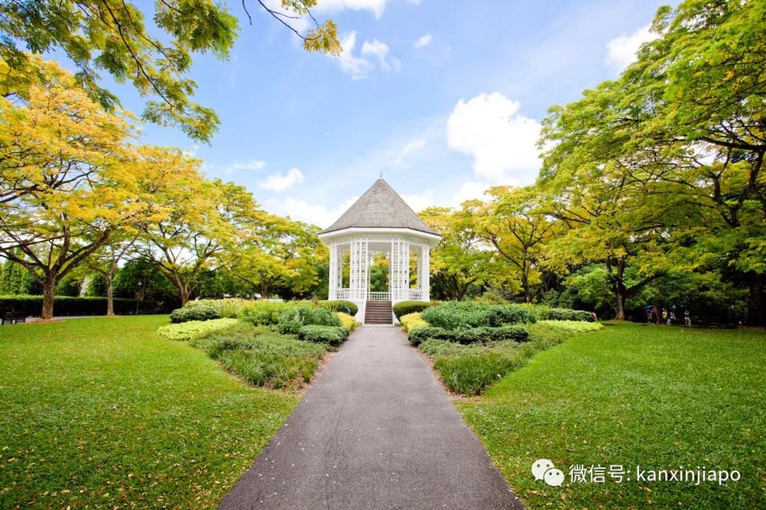 在新加坡,为什么很多人选择99年地契的房子?