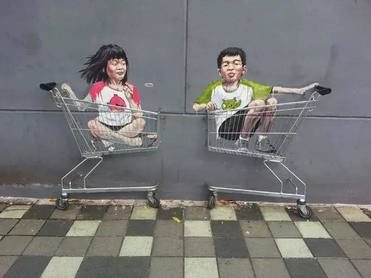 柯南街頭吃榴梿?私宅門口驚現20米壁畫?虞書欣每次都要來這裏