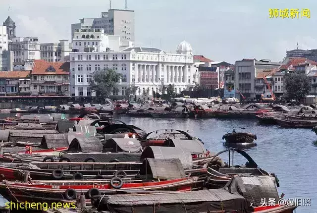 45 張照片,捕捉 1971 年新加坡的街景,來尋找中華文化的痕迹吧