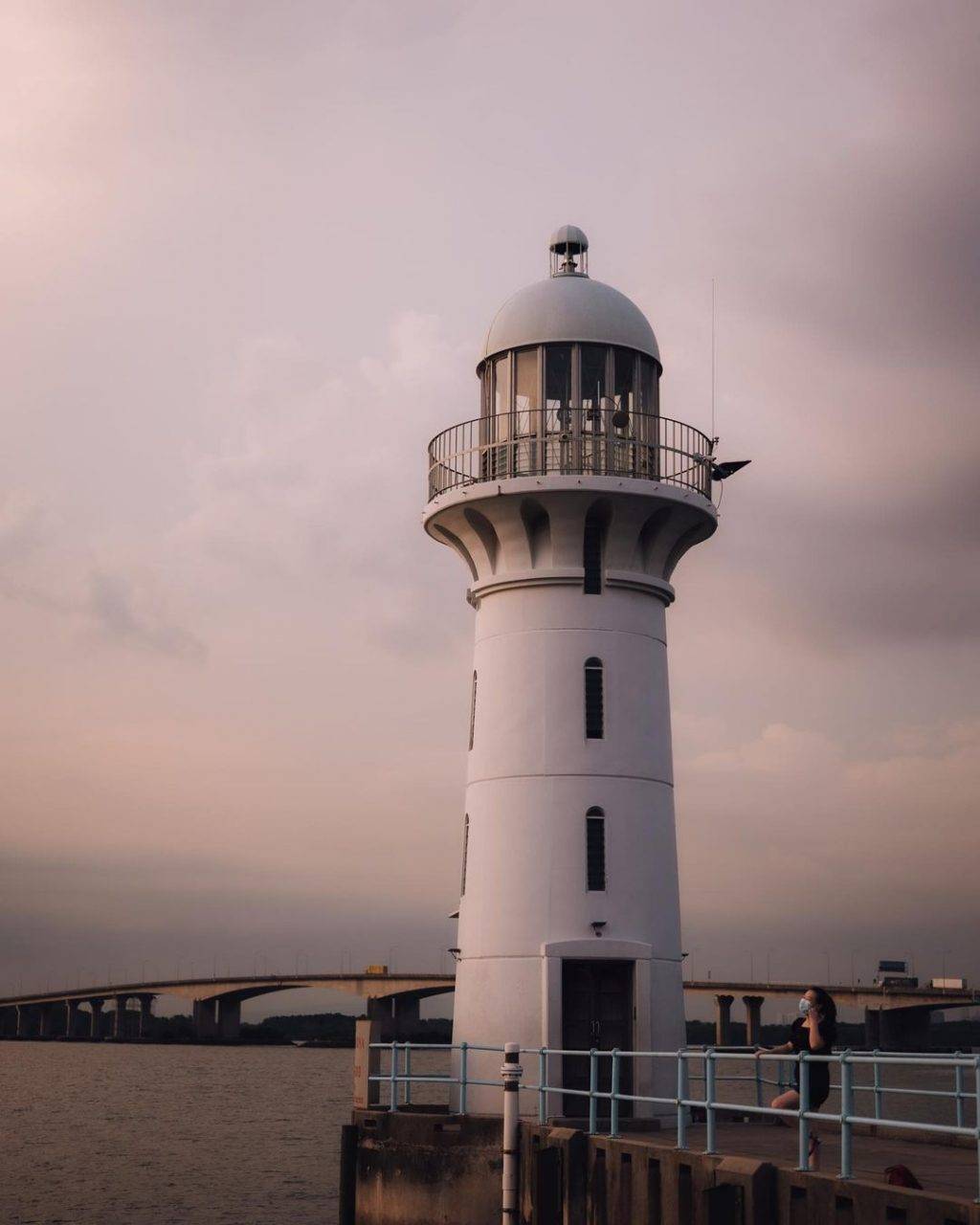 咔嚓拍起來📷 新加坡灰色地帶Tuas Link🚇 特色網紅地鐵站+海岸小燈塔，隨手一拍都好看