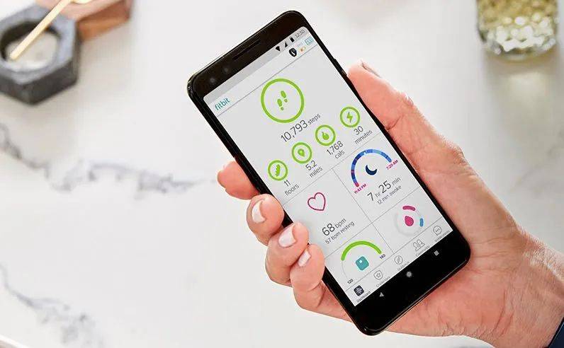 大手笔！新加坡政府喊你来买苹果手表！380新币奖励就问你要不要